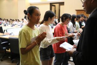 18. กิจกรรมต้อนรับและปฐมนิเทศนักศึกษาต่างชาติ ชาวจีน